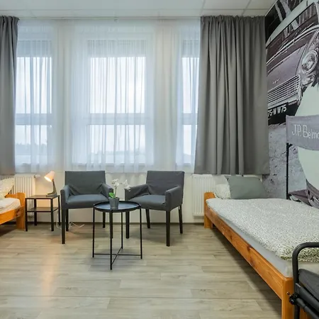 게스트하우스 Driving Camp Autodrom *