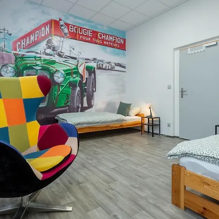 Driving Camp Autodrom 招待所